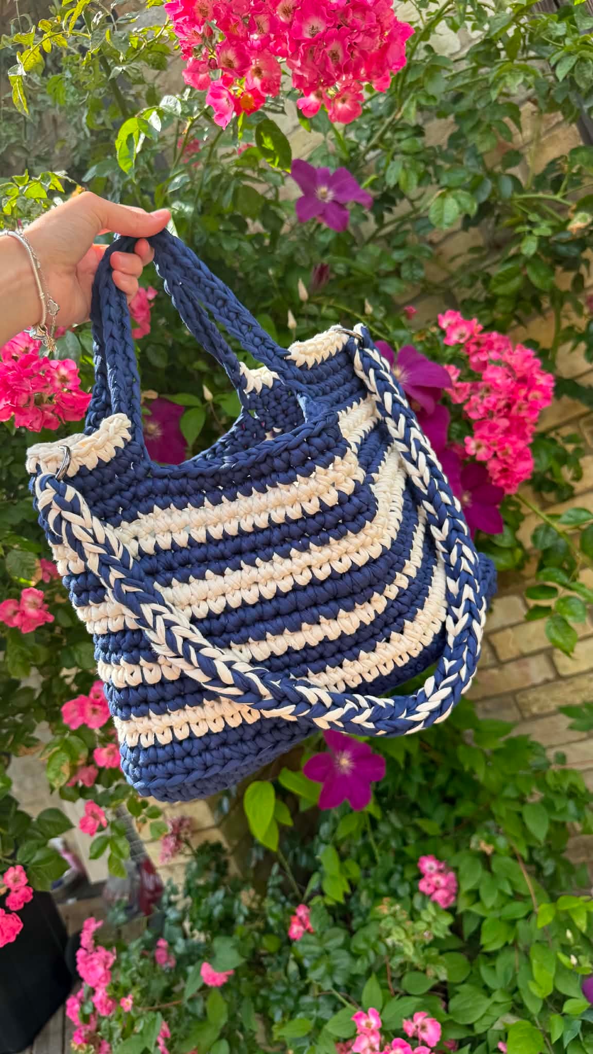 Tote 2 Crochet Hand Bag